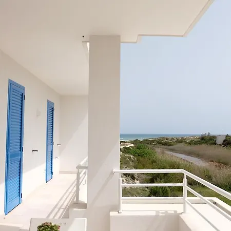 Alojamento de Acomodação e Pequeno-almoço La Dimora Salento 4*