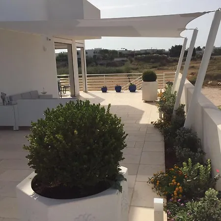 La Dimora Salento Alojamento de Acomodação e Pequeno-almoço 4*